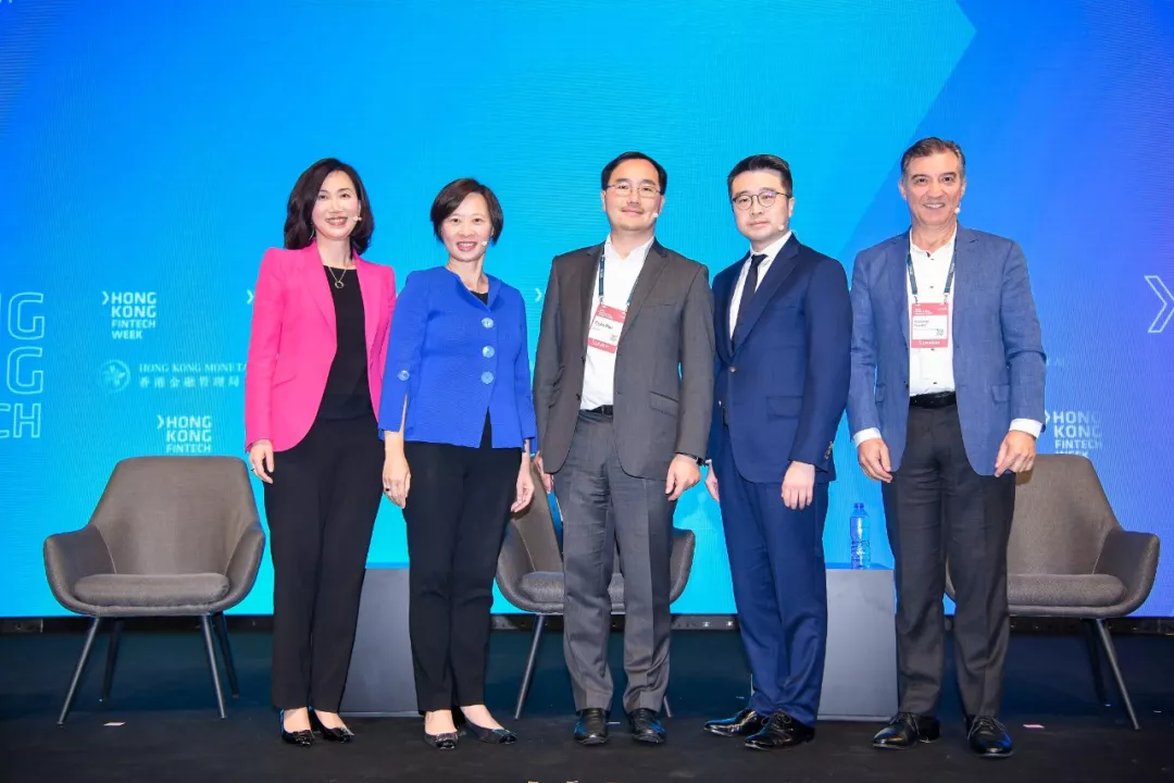 #HKFintech2019 Vol.4 | Calvin Choi, Conlin Pou, Mary Huen, Angel Ng and Sebastian Paredes jointly explore innovation, transformation and upgrading of financial institutions